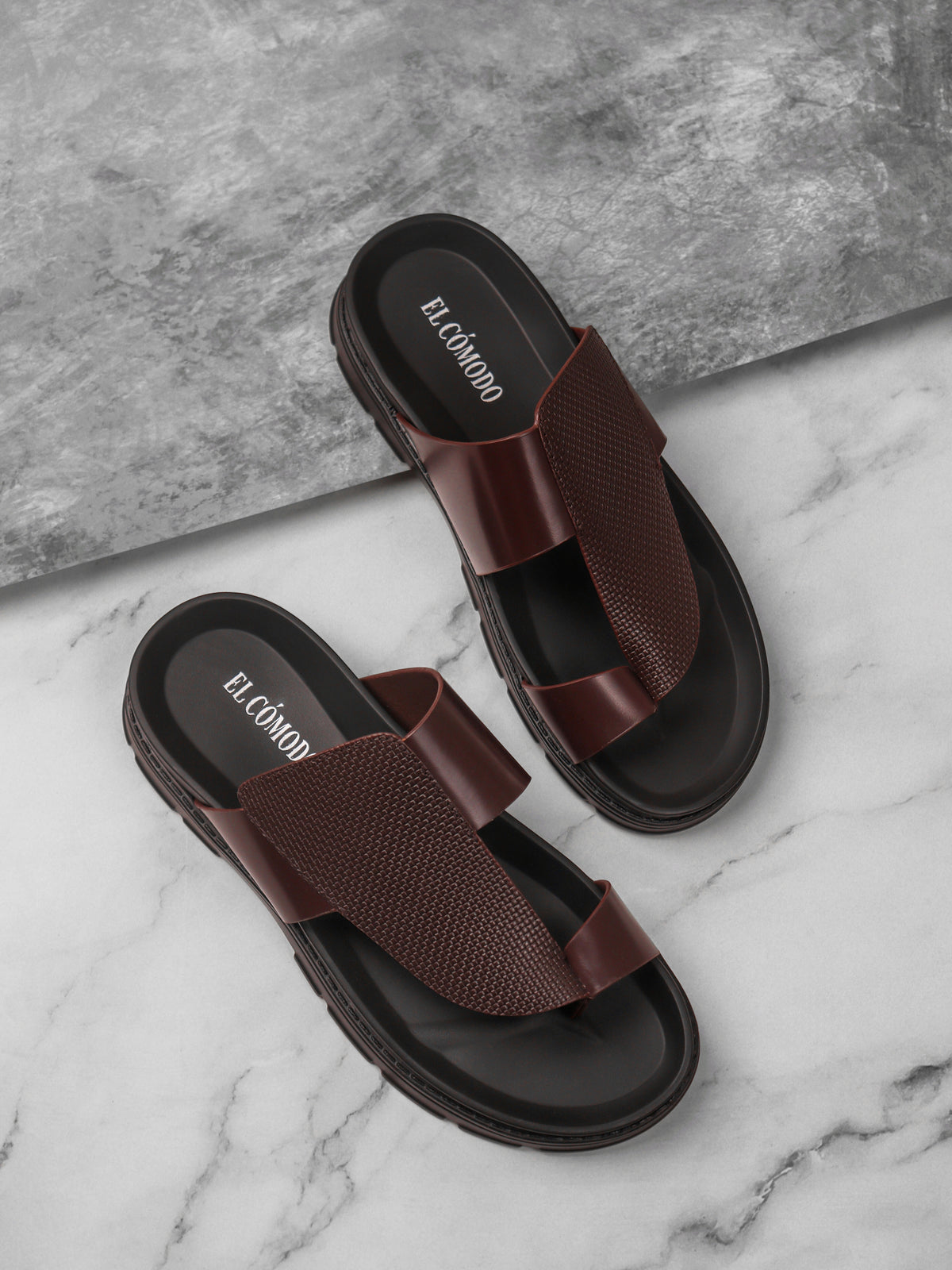 Men's Textured Toe Ring Slippers: Dark Brown