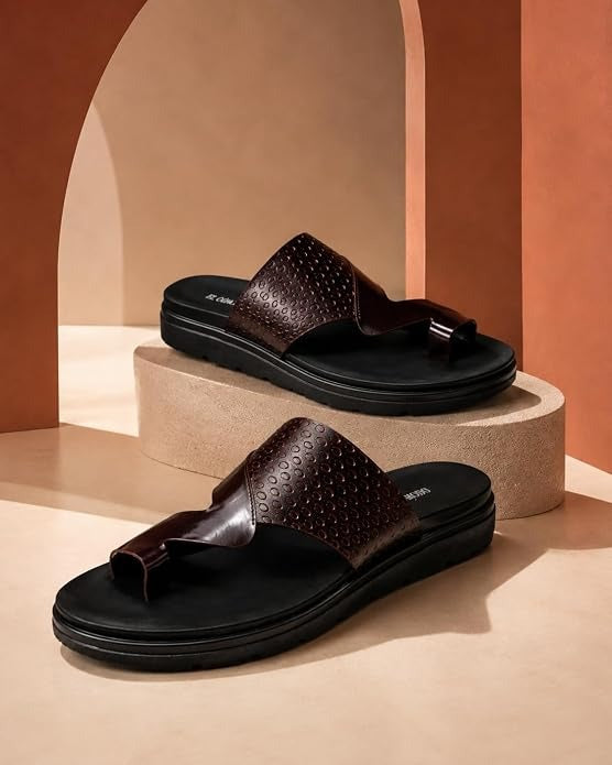 Men's Embossed Leather Toe-Ring Slides - Brown
